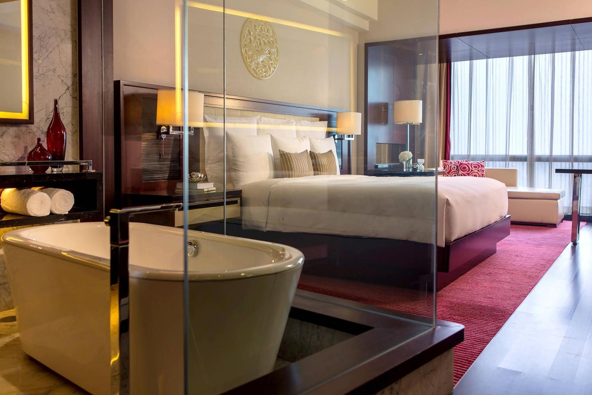 Renaissance Beijing Capital Hotel Kültér fotó